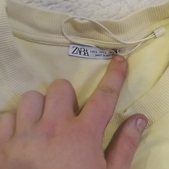 Crop top - Picture 1 of 5